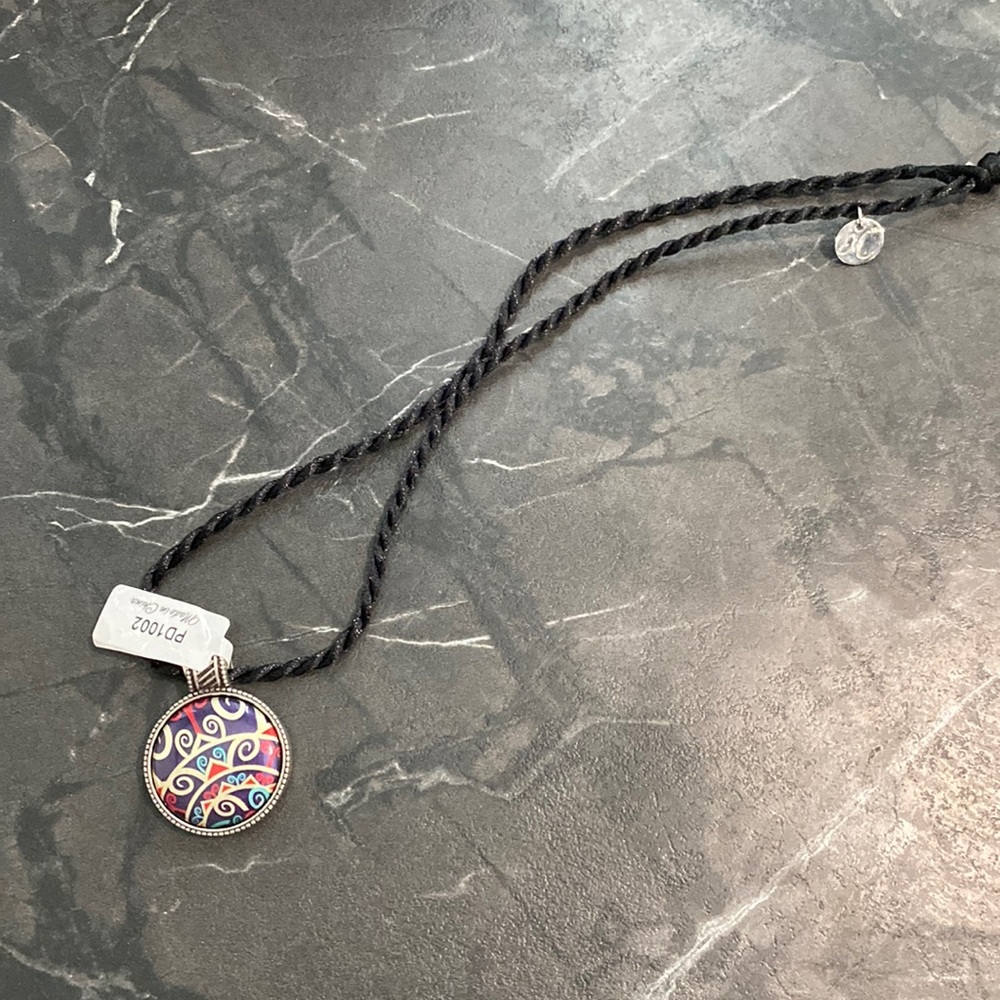 Black rope necklace